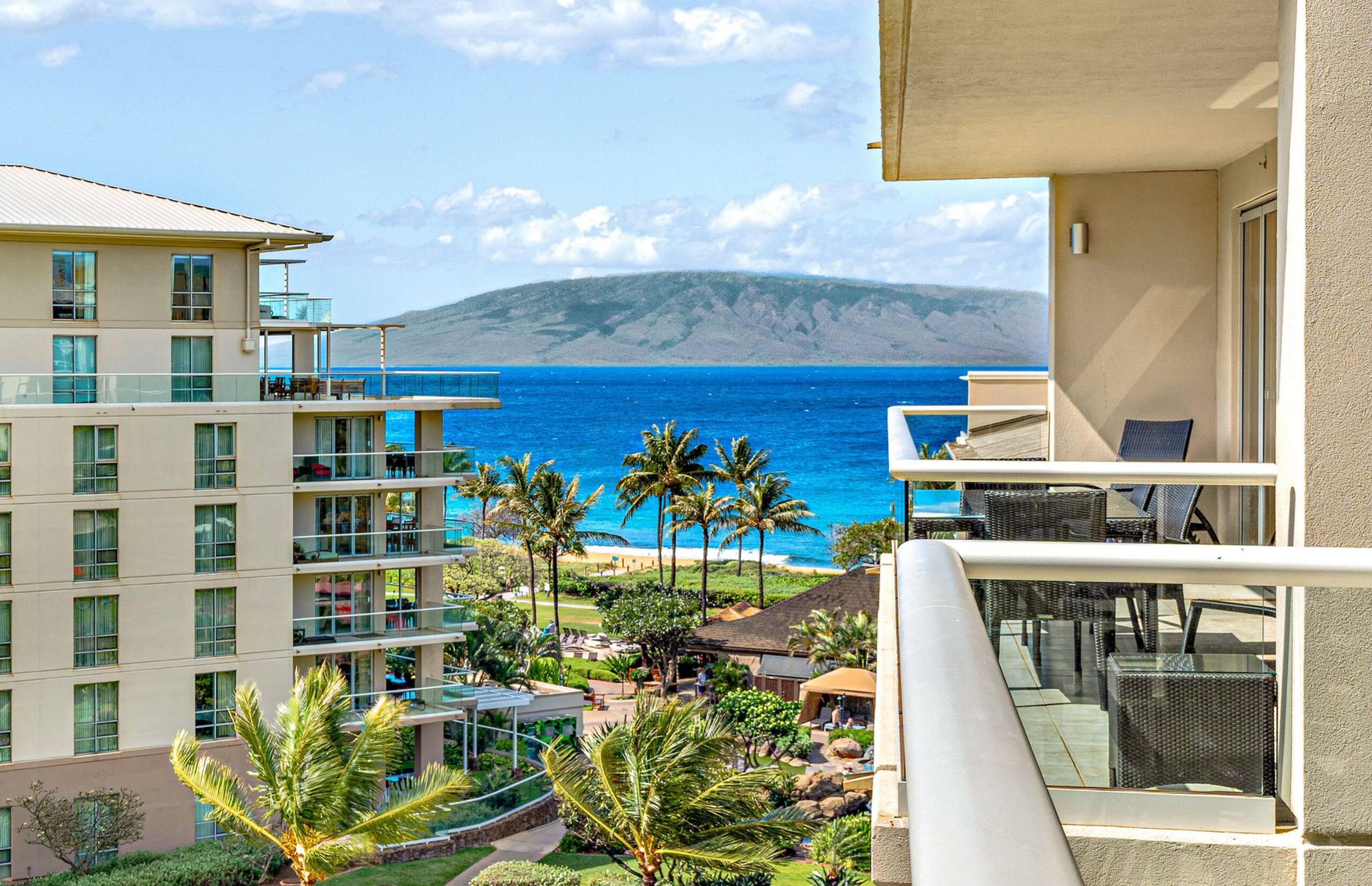 Condo in Lahaina · ★4.93 · 2 bedrooms · 3 beds · 1 bath - Image 26