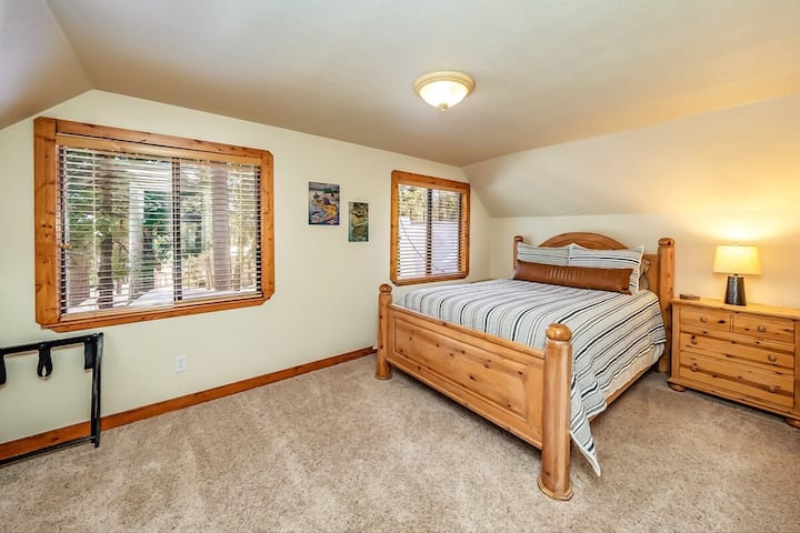 Enjoy comfortable mattresses and plush linens to make your stay comfortable and memorable! Lux Sheet Set by Jennifer Adams and a Puffy brand mattress topper.