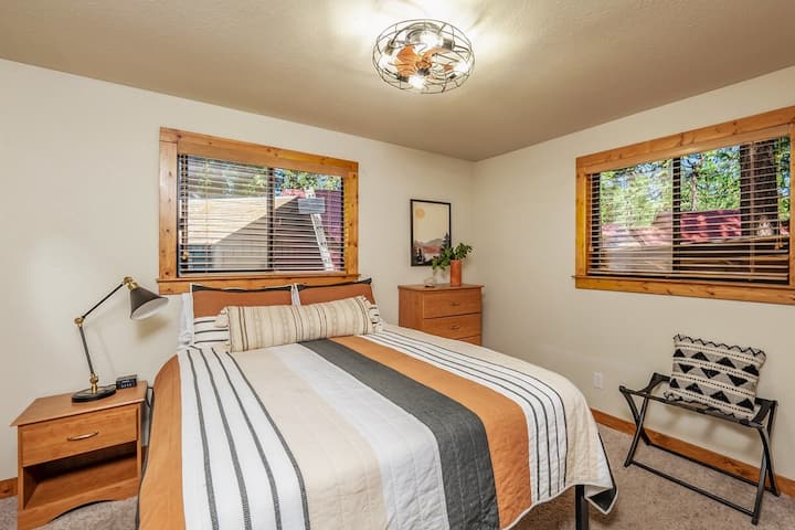 Bedroom 2 is located downstairs. The mattress is new, Lux Sheet set by Jennifer Adams and has Puffy brand mattress topper.