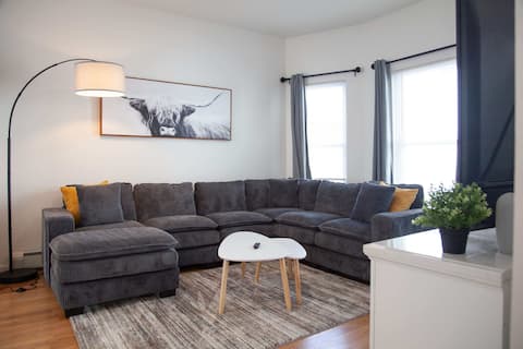 Stylish Home w/ Hot Tub & Game Room in Geneva