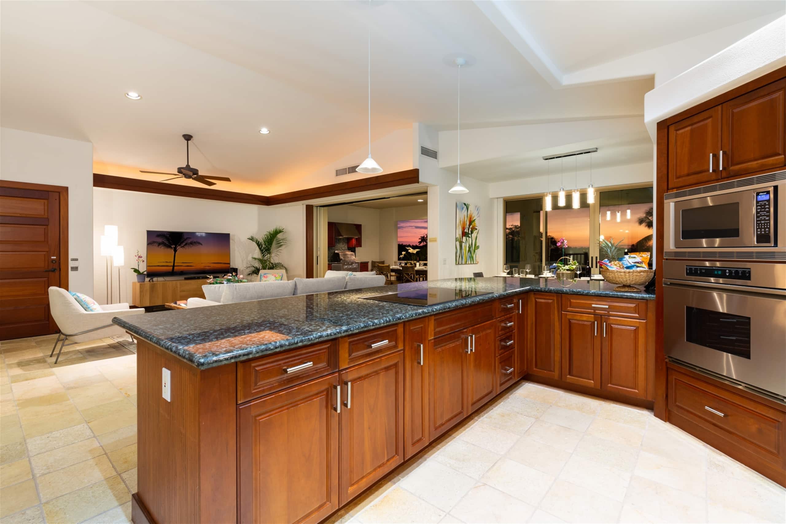 Townhouse in Mauna Lani  · ★4.87 · 3 bedrooms · 5 beds · 3.5 baths - Photo 17