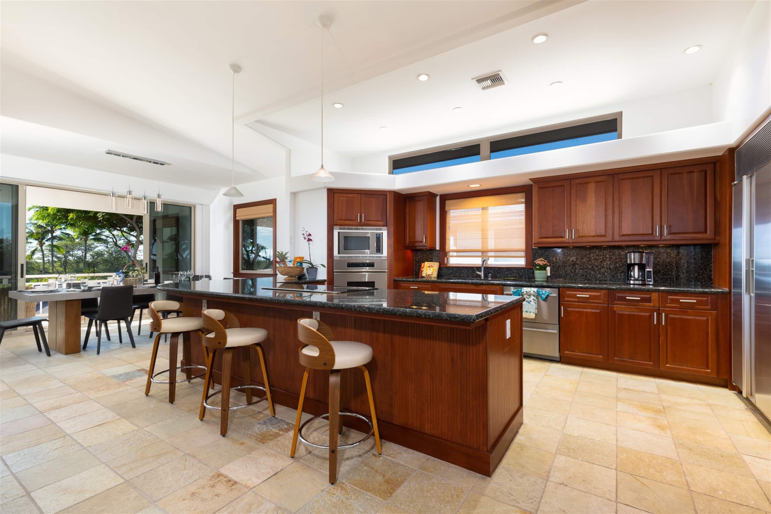 Townhouse in Mauna Lani  · ★4.87 · 3 bedrooms · 5 beds · 3.5 baths - Photo 16
