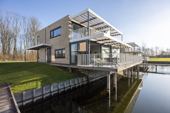Hello Zeeland - Water Villa | Lamsoor 7 - Middelbourg