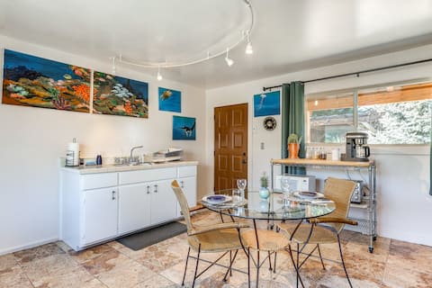 Artsy Studio w/ Patio: 25 Mi to Santa Fe