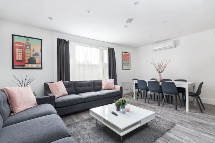 Spacious 3Bed -2Bath Flat in Marylebone w/ Air Con