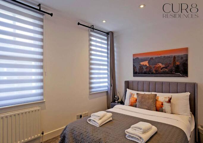 Charming Mews House in the Heart of South Kensingt gallery image 3