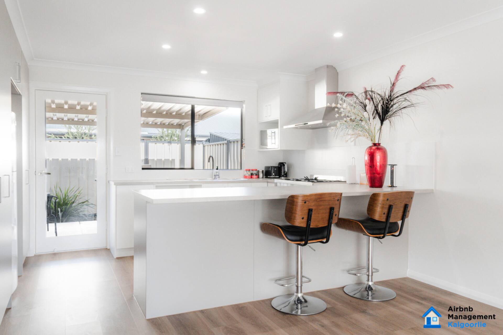 Brand-New Unit in a Modern Complex – Your Perfect Getaway!