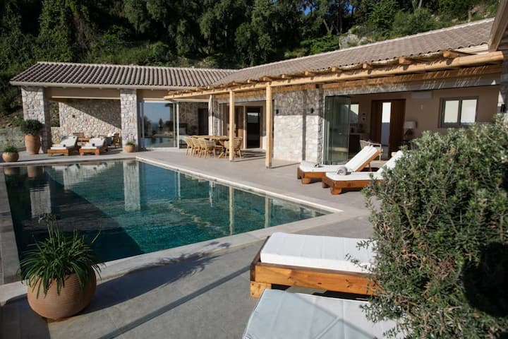Villa Elysium Parga Luxury detached property in pr