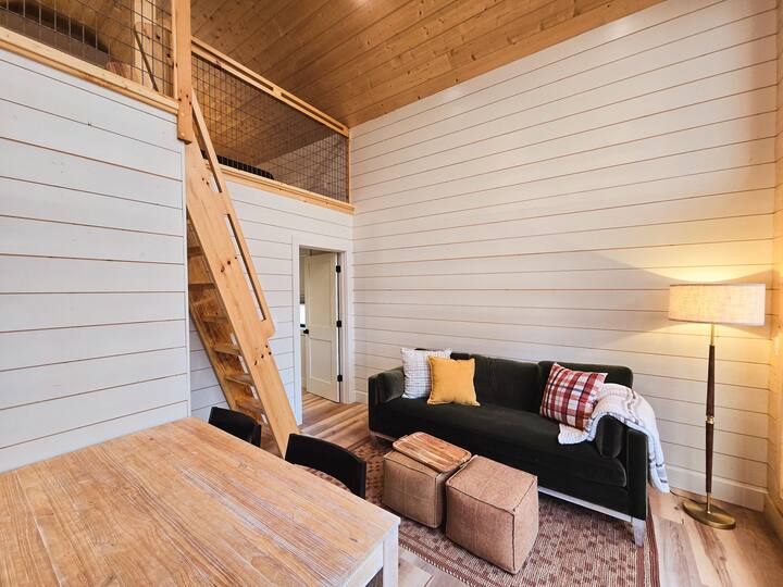 Modern Cabin In Glamping Resort Sleeps To 6 - Ridgedale, MO