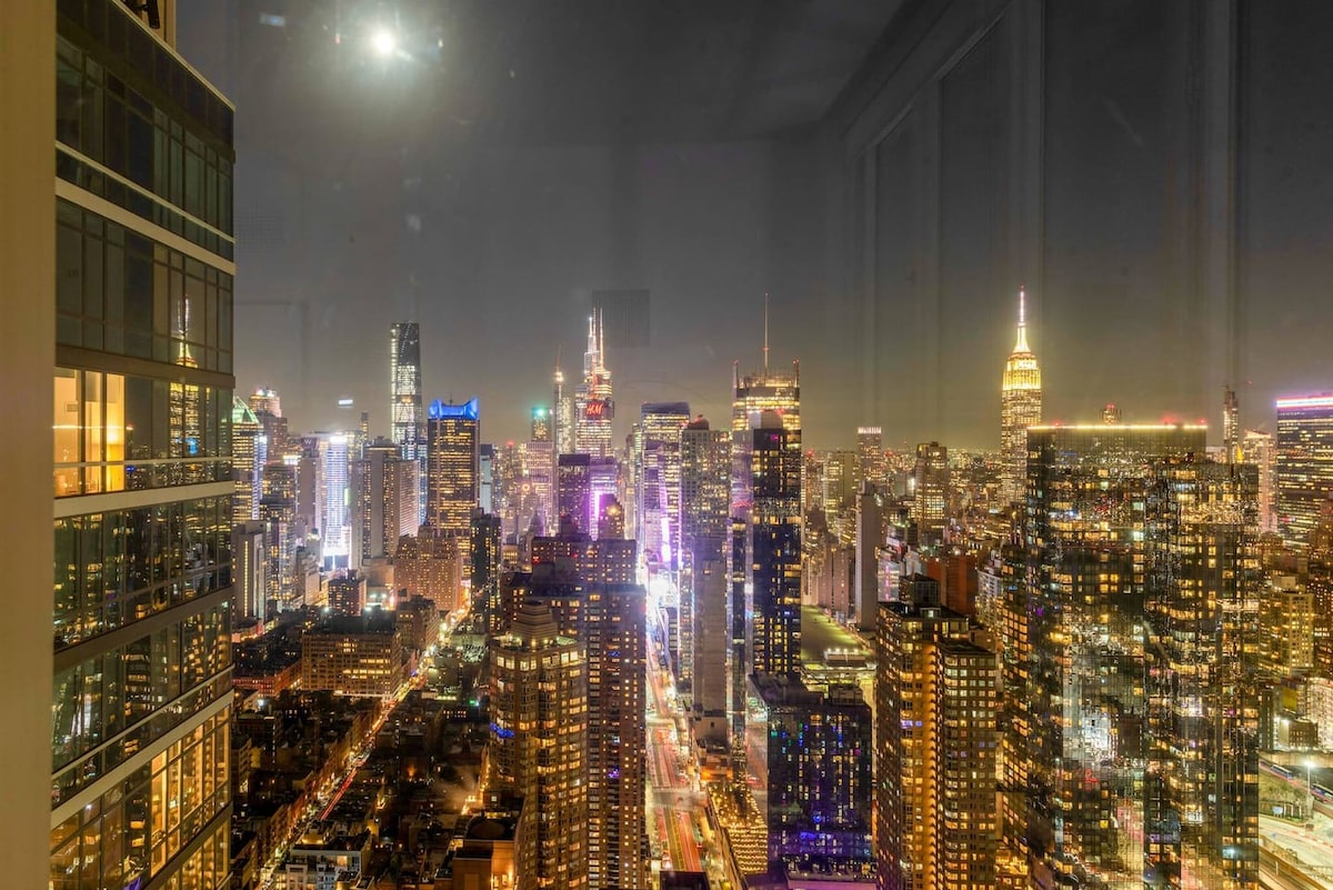 10 city apartments that take skyline views to new heights - Dezeen - Skyline View Penthouse Apartment