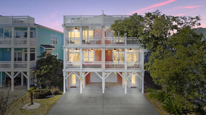 "The Happy Place" Unit 1 A Pup Friendly Get-a-way! - Kure Beach, NC