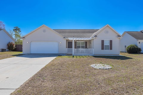 Popular Airbnb listing: Lakefront 3BR, 2BA Near Myrtle Beach & Conway in Carolina Forest