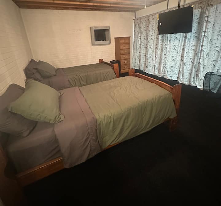 Image picker DACE9793 607B 4CD4 8A7A 7C838D7645F0 22109 00000A6F7CEFFD7B