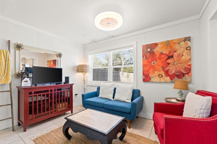 Maple Leaf Relief - Dogs Allowed & Beach View! - Port St. Joe, FL
