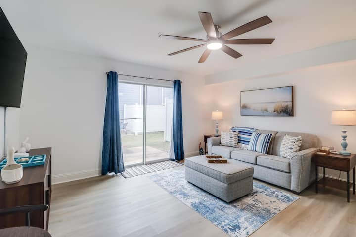 Deja Blue Haven Condo - MGM Park