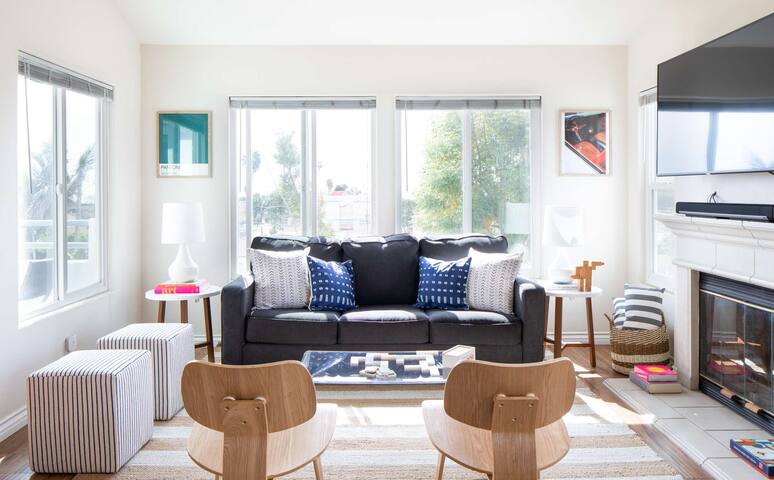 *Walk to the Beach!* | 2 Townhomes gallery image 3