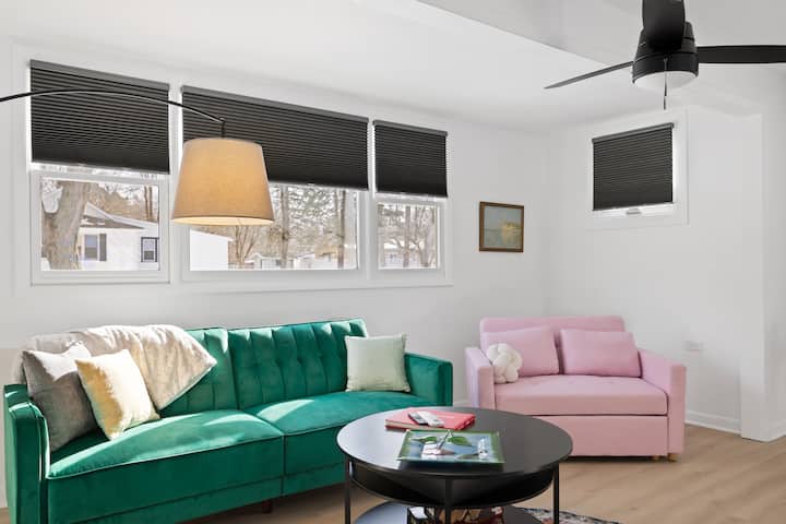 Mtm Premier, Modern 1 Bedroom, 1 Bath - Three Oaks, MI
