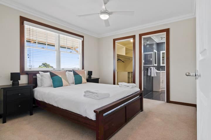 Საძინებელი 4