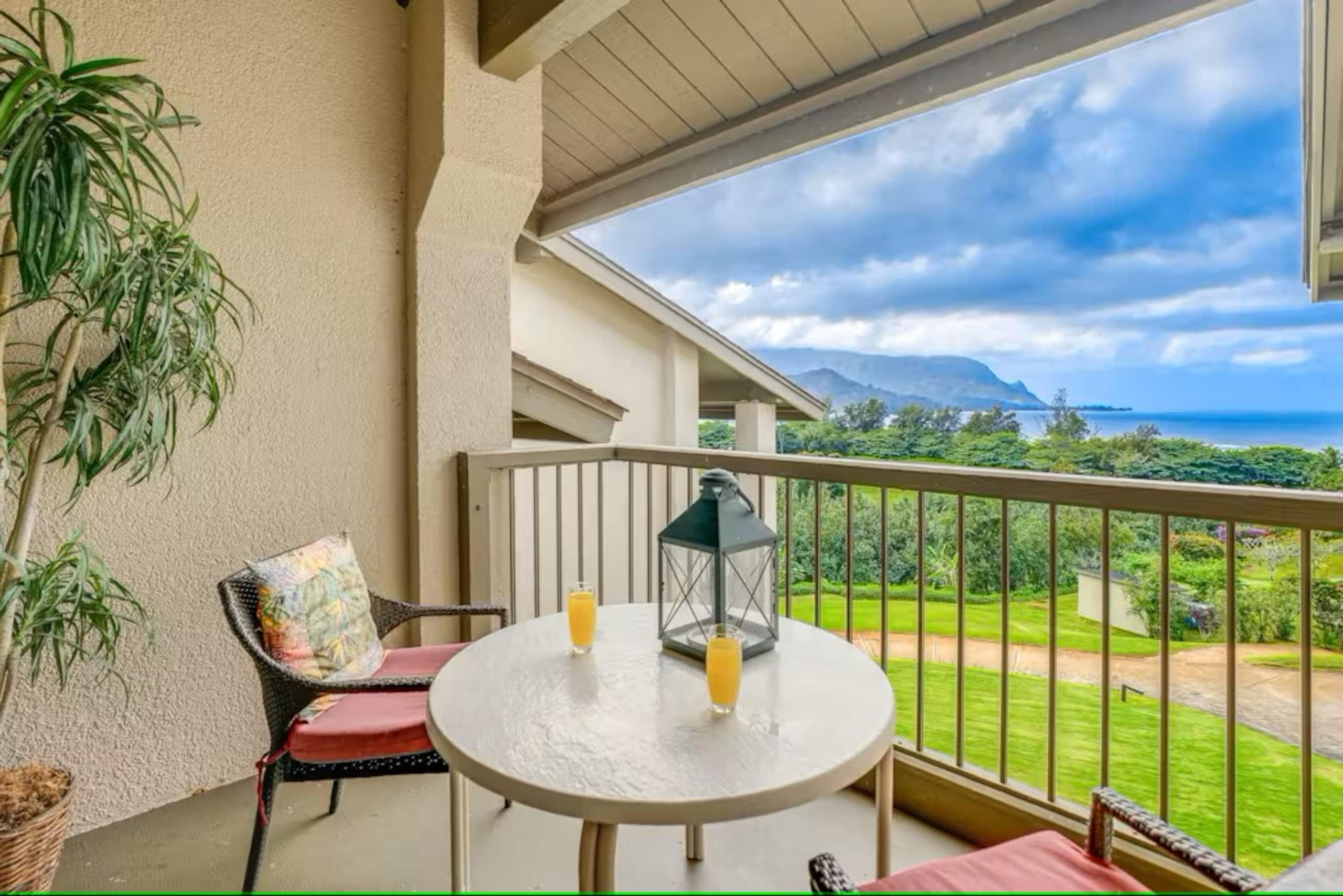 (7305) Ocean View Studio Hanalei Bay Resort, Pool - Image 1