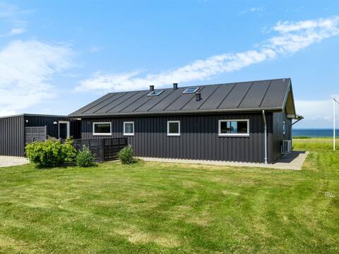 "Drusilla" - 140m from the sea by Interhome