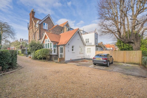 2 Bed in Eastbourne (oc-b30385)