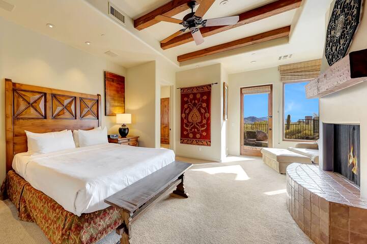 Desert Luxury @ The Rocks | Pool, Spa, Troon Golf