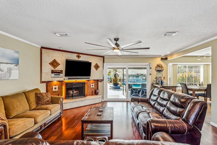 3575 Riddick Dr 8