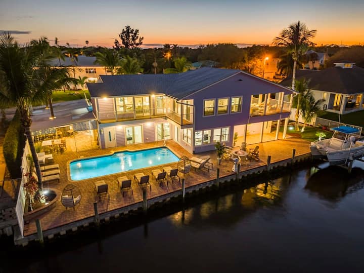 Luxury 6br Waterfront Retreat With Pool! - Fort Pierce, FL
