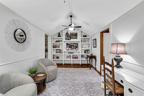 Monty’s Place, Historic Columbus, Walk Downtown