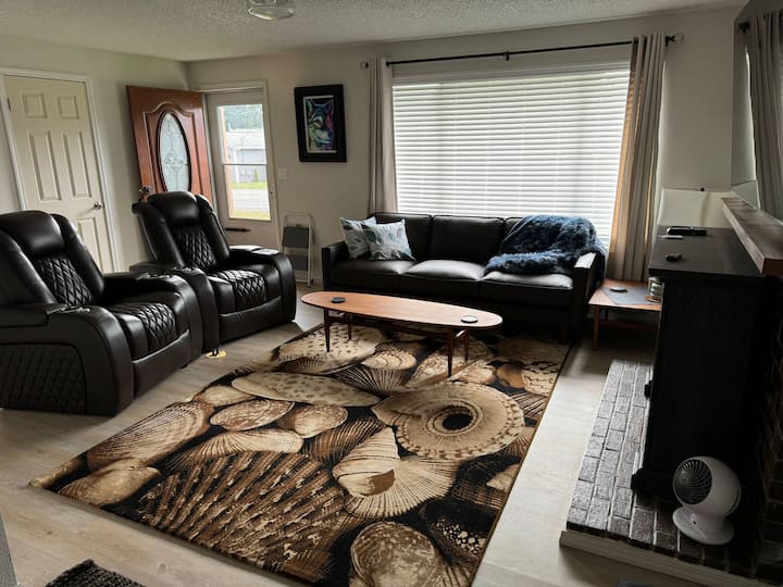Come Live In Comfort! - Everett, WA