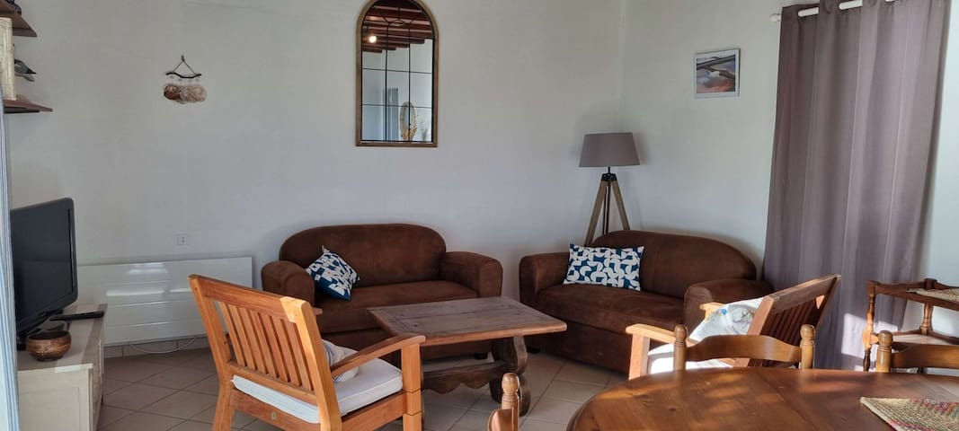 Foncia GRUISSAN managed Airbnb listing 2