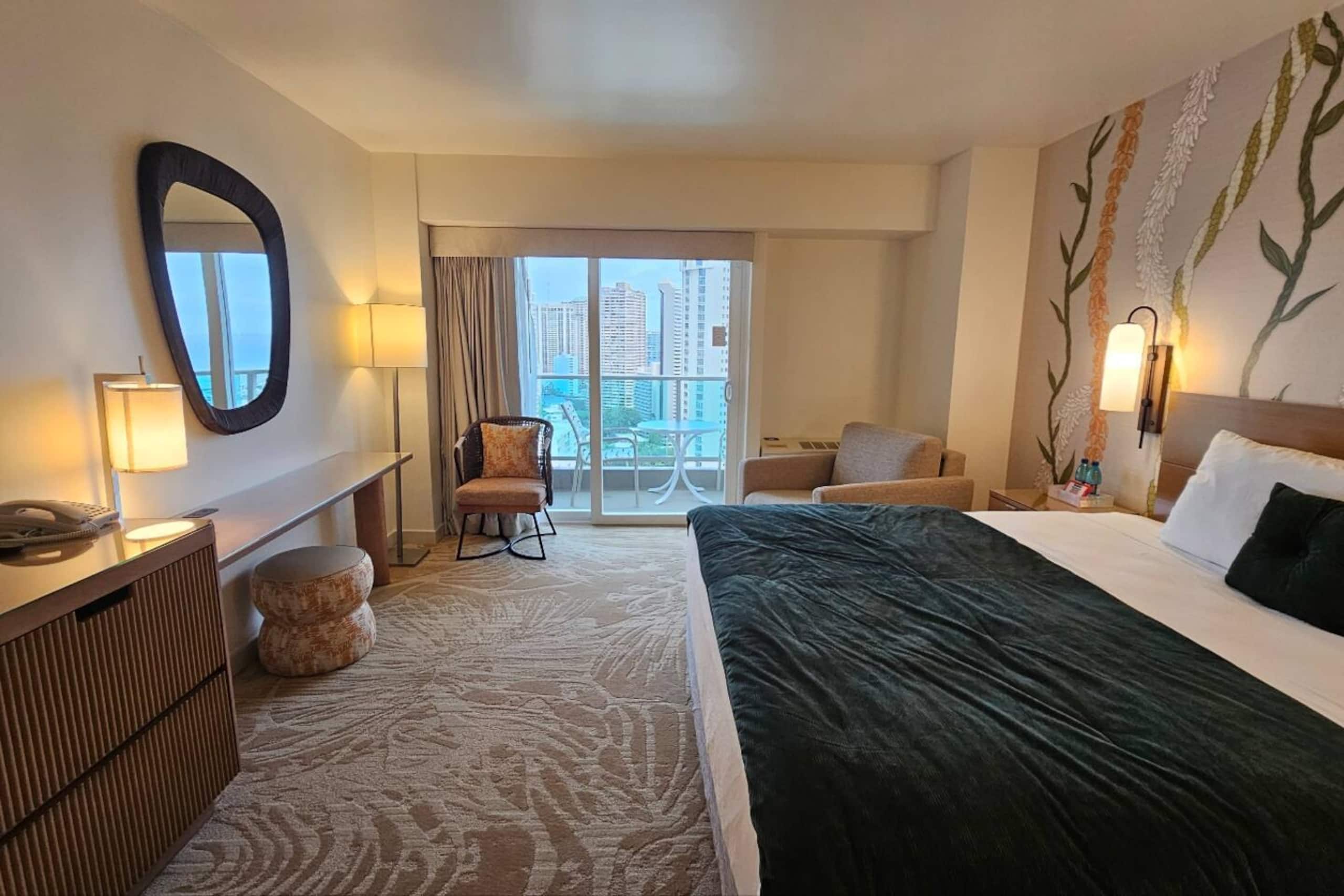 Hotel in Honolulu · ★4.45 · 1 bedroom · 2 beds · 1 bath - Image 27