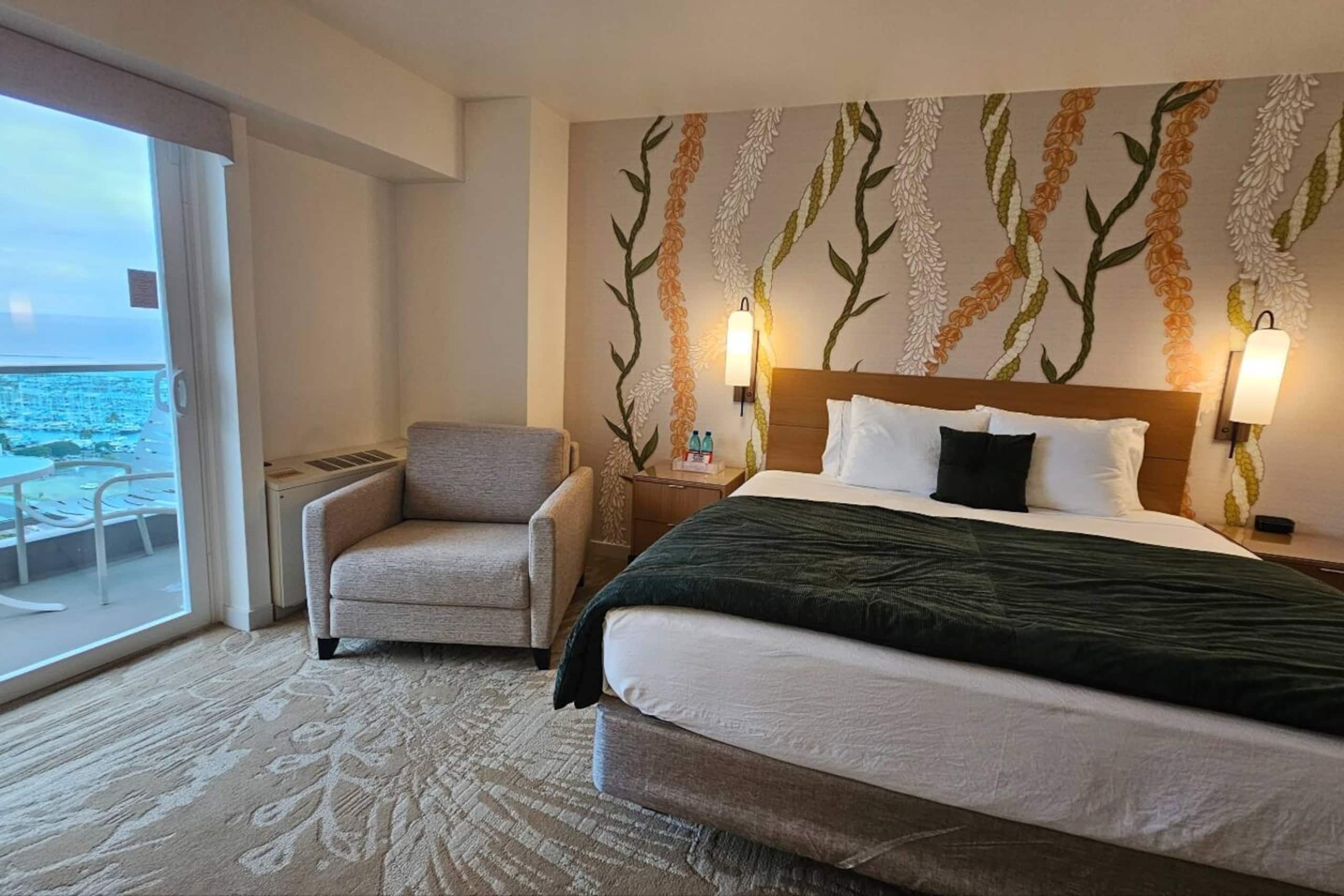 Hotel in Honolulu · ★4.45 · 1 bedroom · 2 beds · 1 bath - Image 25