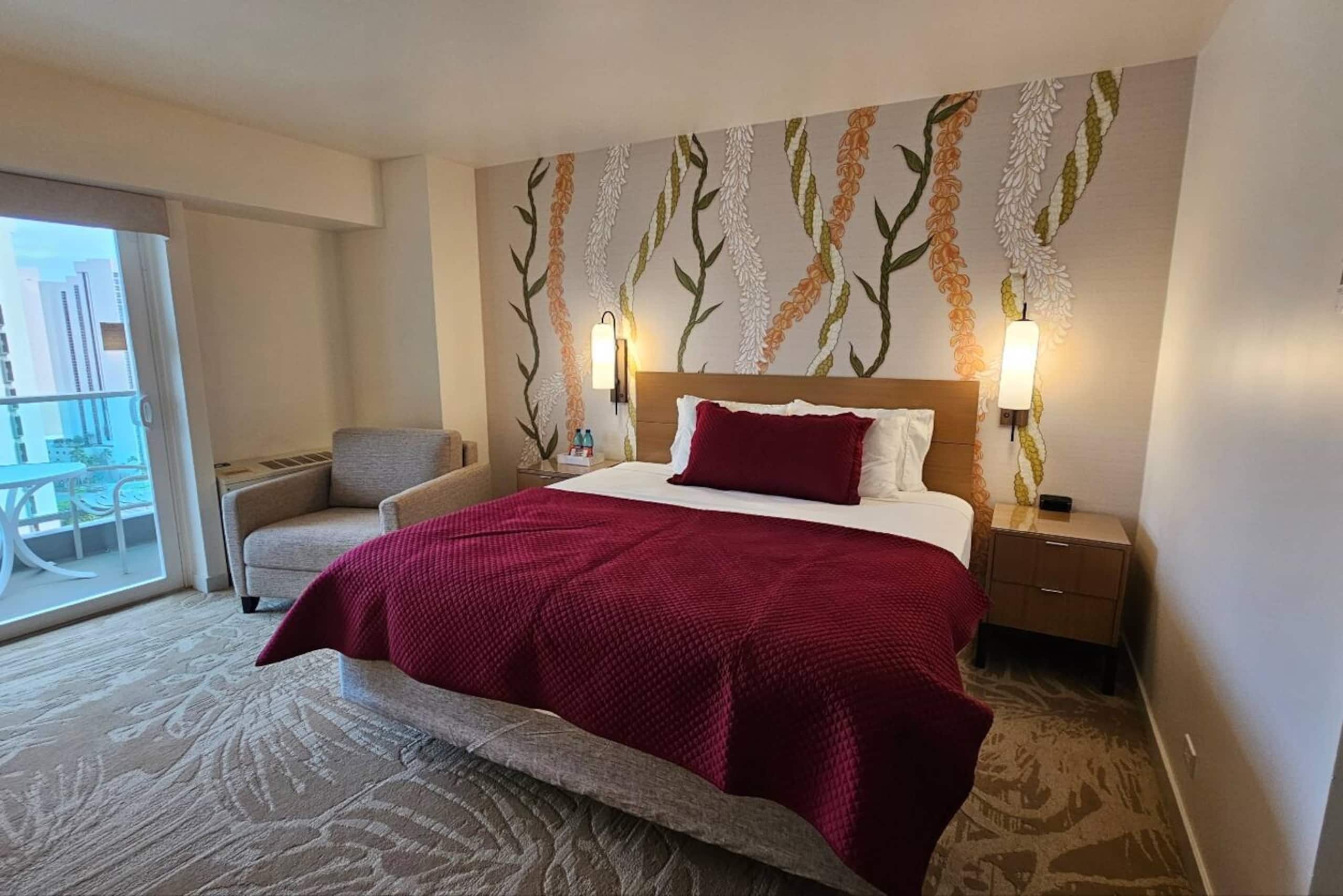 Hotel in Honolulu · ★4.45 · 1 bedroom · 2 beds · 1 bath - Image 3