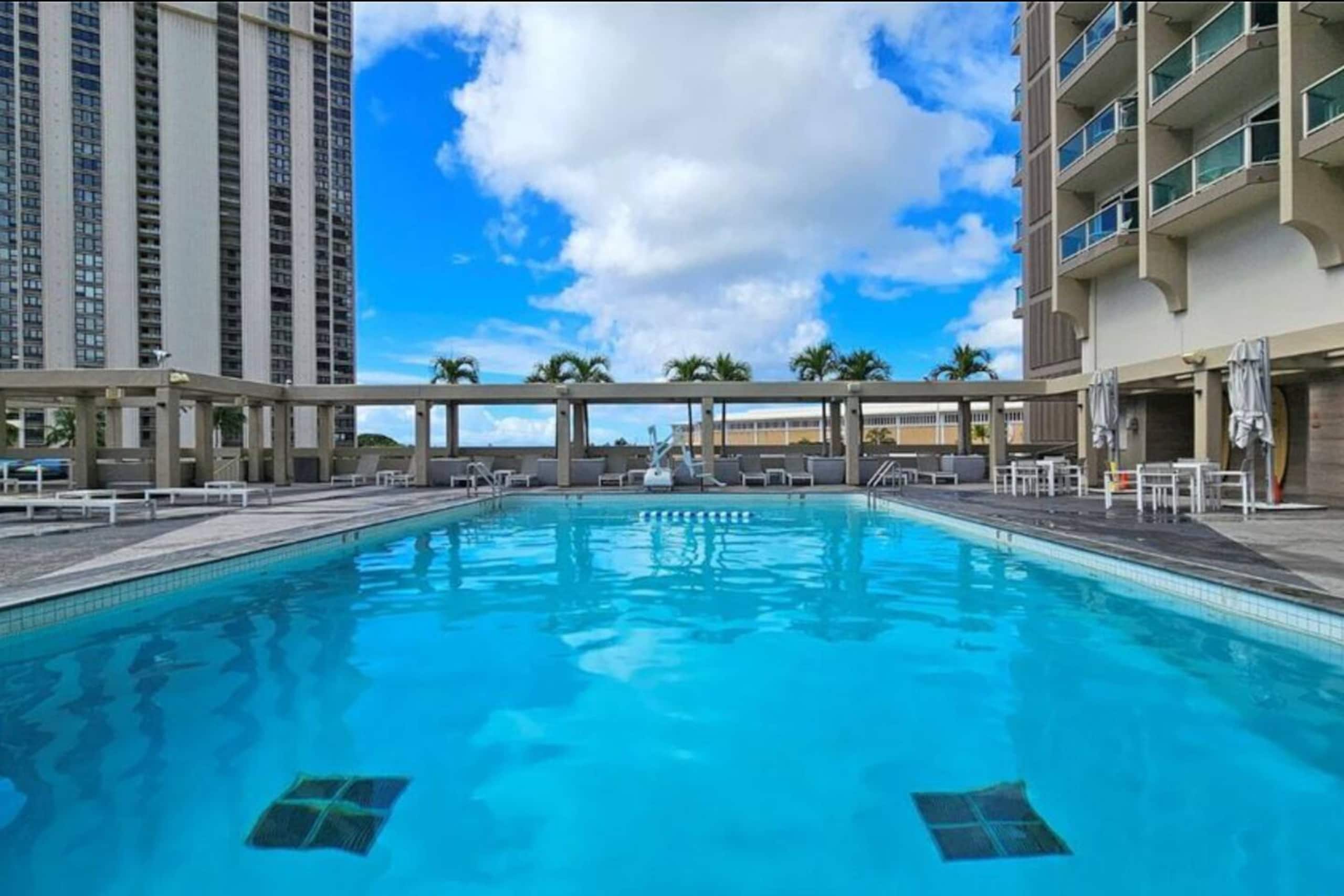 Hotel in Honolulu · ★4.45 · 1 bedroom · 2 beds · 1 bath - Image 17