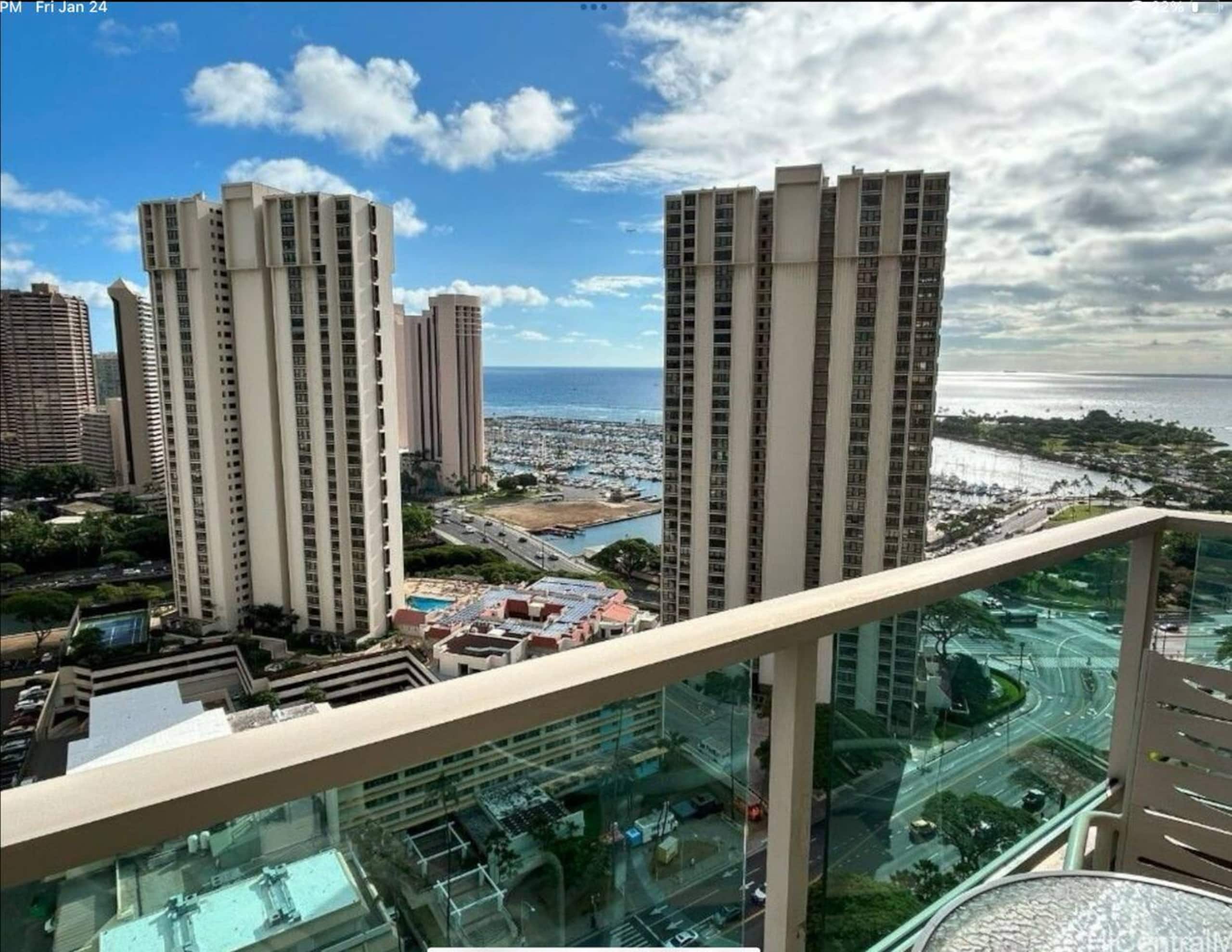 Hotel in Honolulu · ★4.45 · 1 bedroom · 2 beds · 1 bath - Image 15