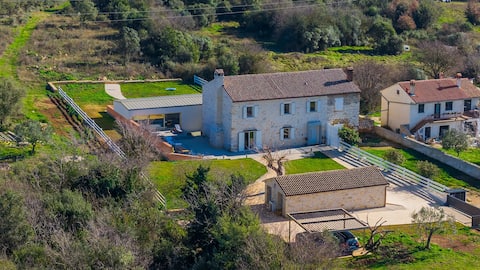 Villa Sarizol by Villas Guide