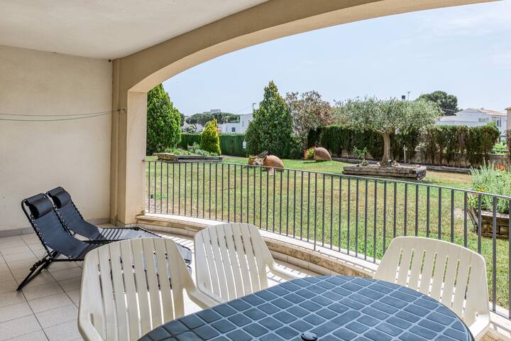 Clota Petita – Piscina comunitaria gallery image 2