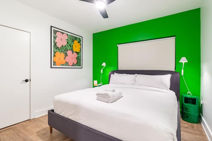 El dormitorio 3 cuenta con una cama tamaño king.