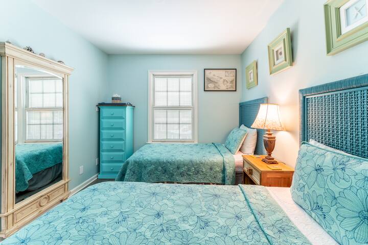 La camera 2 dispone di due letti singoli.