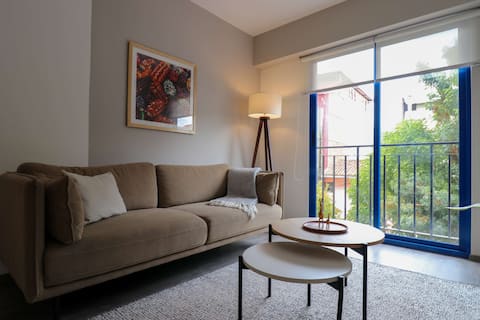 w* | Bright 1BR in Historic Cusco w/ Balcony