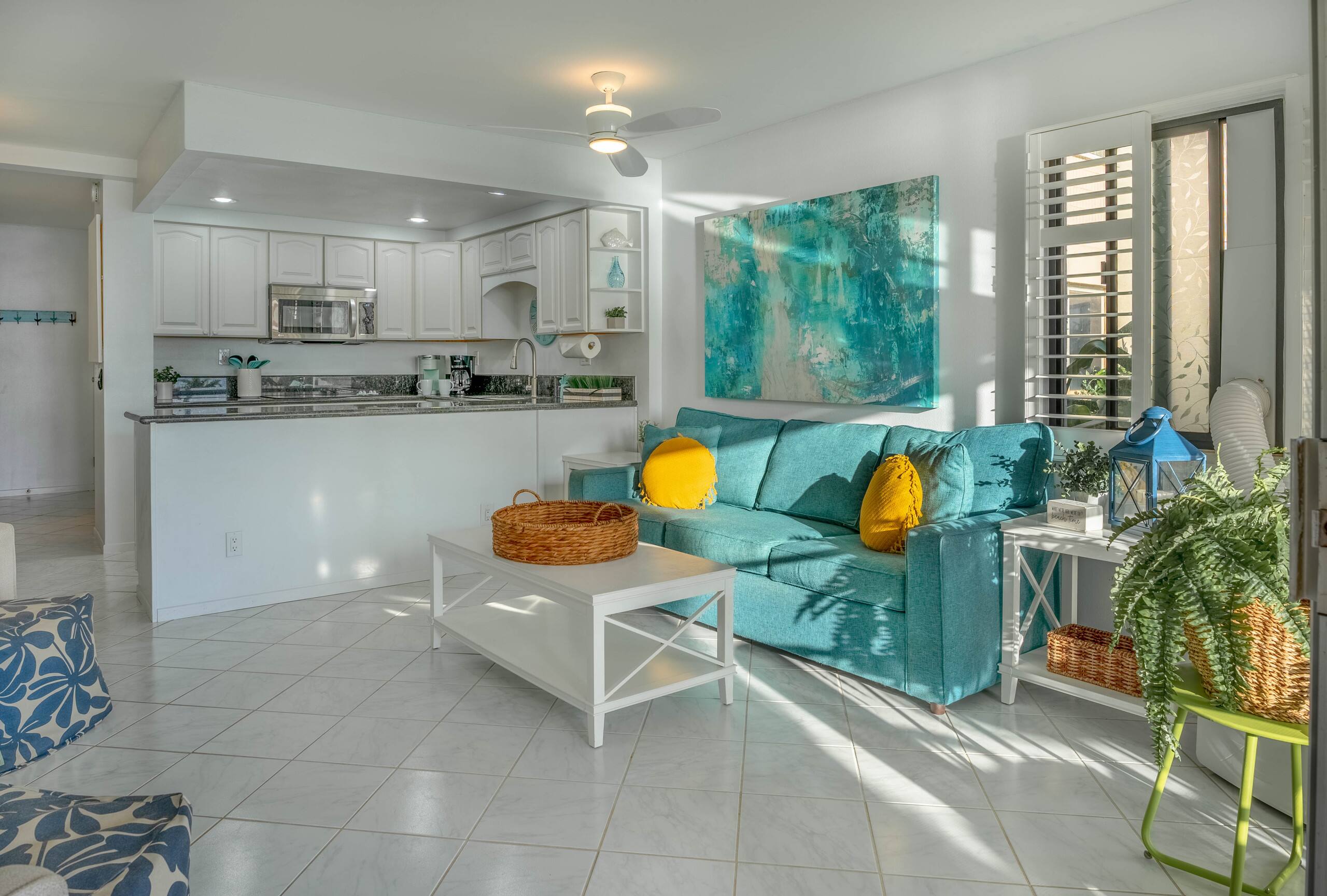 Condo in Wailuku · ★4.83 · 1 bedroom · 2 beds · 1 bath - Image 4