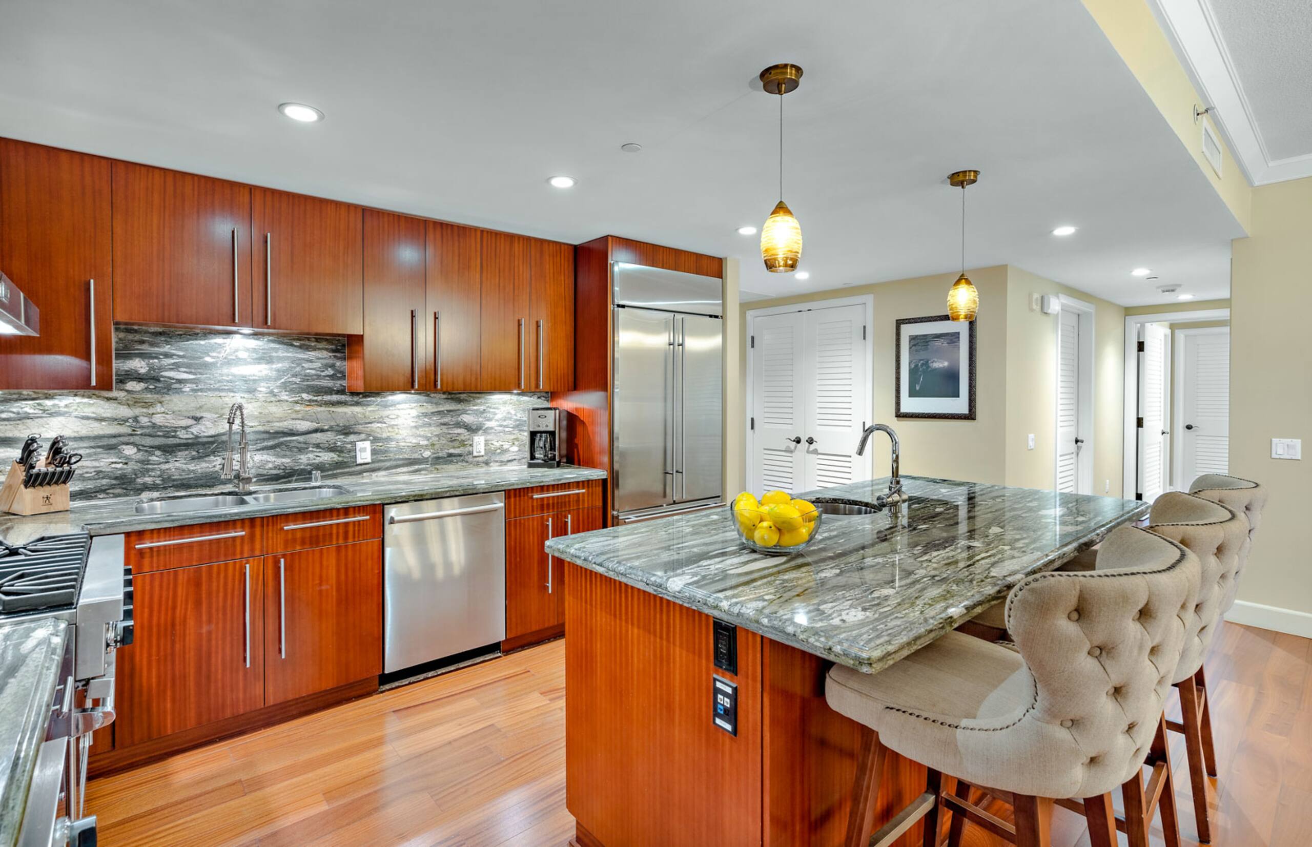 Condo in Lahaina · ★4.86 · 3 bedrooms · 4 beds · 3 baths - Image 2