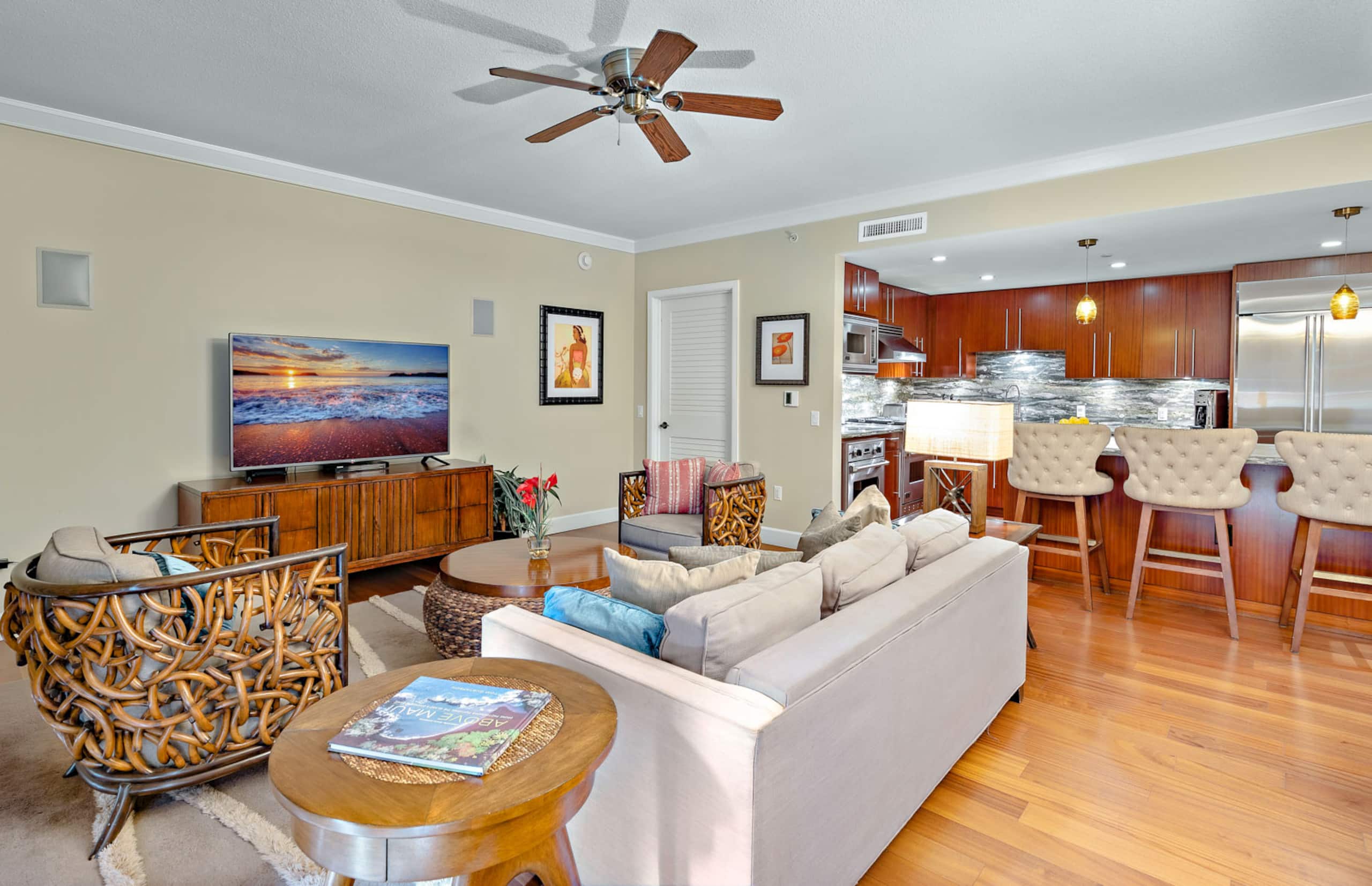 Condo in Lahaina · ★4.86 · 3 bedrooms · 4 beds · 3 baths - Image 11