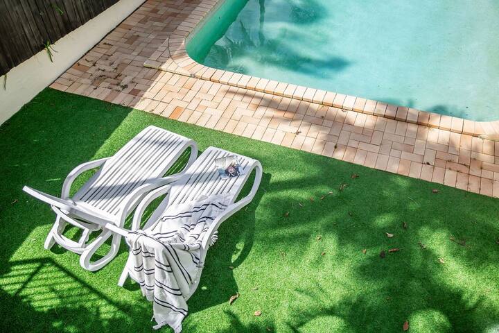 The Laguna Lodge – relax in style in Noosa. gallery image 3