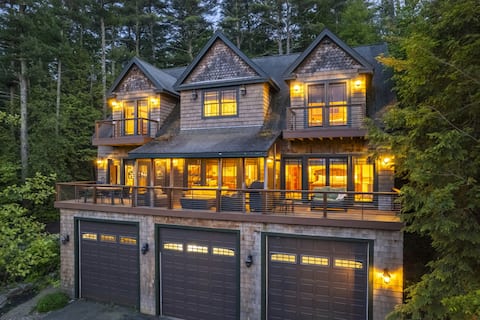 Luxury Adirondack Style Lake Winnipesaukee Retreat