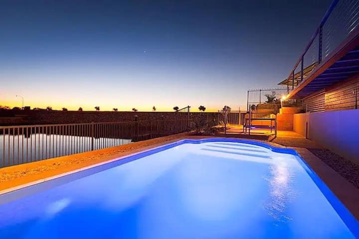 Home in Exmouth · ★4.77 · 4 bedrooms · 6 beds · 2 baths