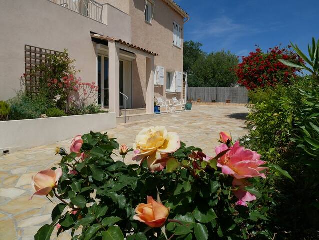 Arnaud-Agence Duviviez managed Airbnb listing 2
