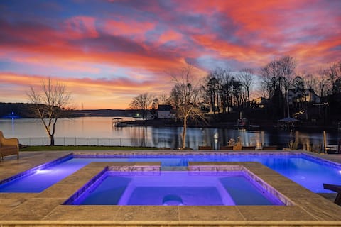 Sensational Sunsets by SoCharm | NEW Lux w/Pool/HT