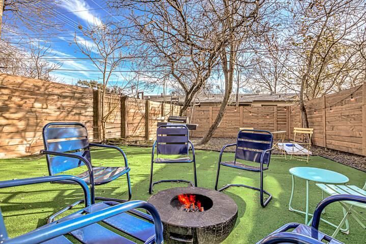 Dream Stay with Pool for up to 20 Guests, Mins to gallery image 3